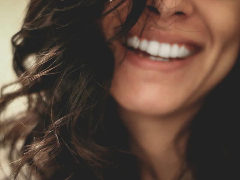 Blanqueamiento dental casero vs profesional Blanqueamiento dental casero vs profesional
