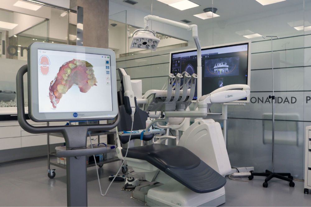 Clínica Salud Dental Blanco Carabanchel Alto