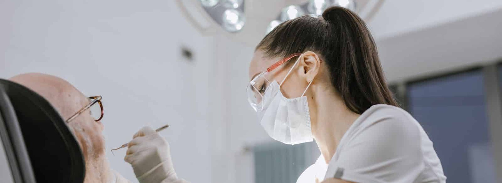 Tratamiento en Salud Dental Blanco
